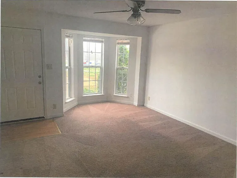261 Timber Lake Dr #C — Photo 5