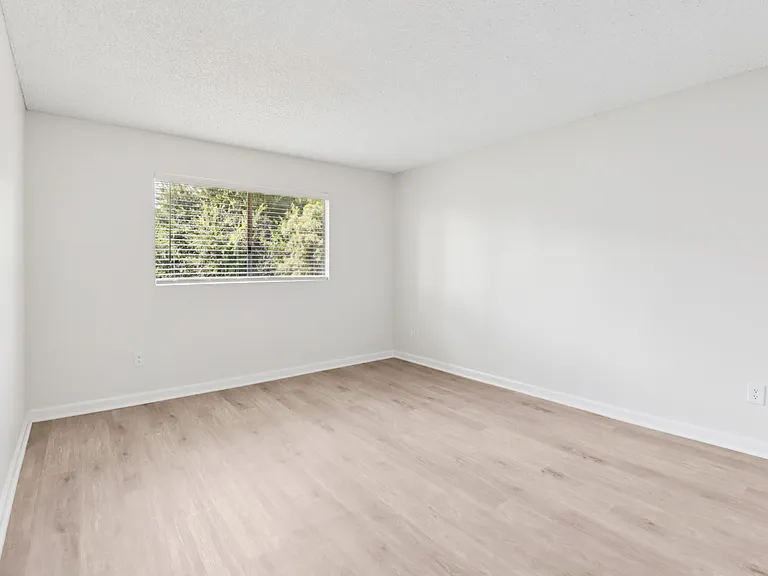 Waterleaf Apartment Homes — Photo 14