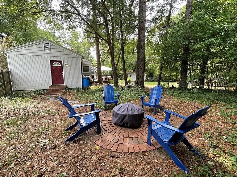 320 Barclay Rd — Photo 14