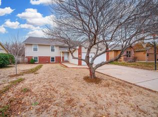 1229 S Goebel St, Wichita, KS 67207