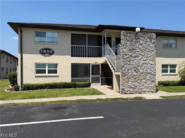 2526 SE 16th Pl APT 105, Cape Coral, FL 33904