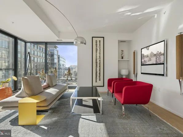 925 H St NW APT 710, Washington, DC 20001