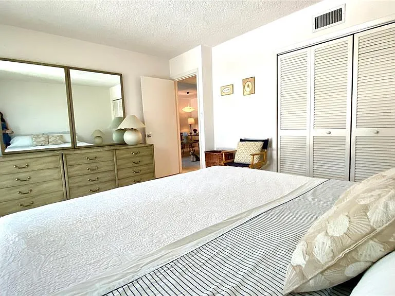 500 S Washington Dr #24B — Photo 20