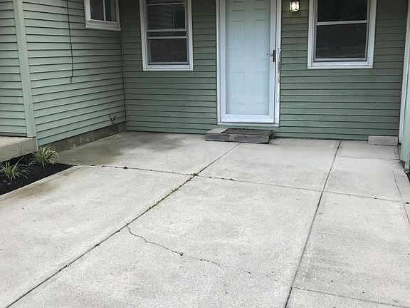 2nd image of 50 7th Ave SW