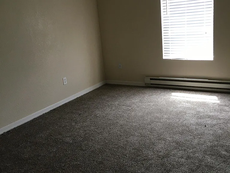 1060 Sugar Rd SE — Photo 6