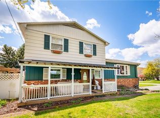 110 Arnold Rd, Beaver Falls, PA 15010