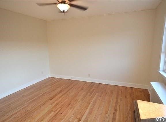 3rd image of 2051 28th St #2