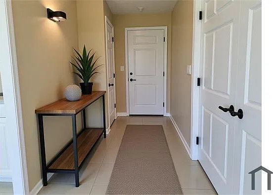 2 bed, 1700 sqft, $1,000 — Photo 1