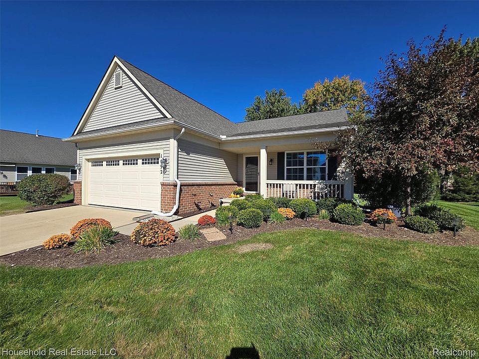 1st image of 1092 Paddock Dr #80