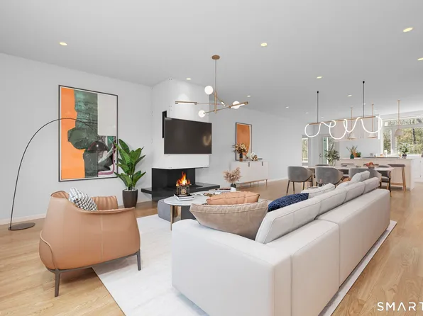 154B Long Meadow Hill Road, Brookfield, CT 06804