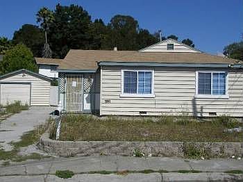 1st image of 2981 Greenwood Dr