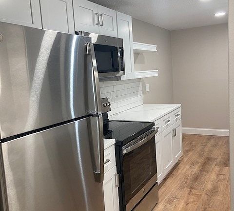 3rd image of 362 Simmonsville Ave #4207