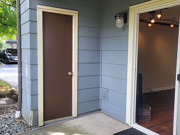 2nd image of 12619 100th Ln NE #I
