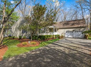 2 Strafford Ct, Medford, NJ 08055