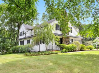 4 Burbank Ave, Bedford Hills, NY 10507