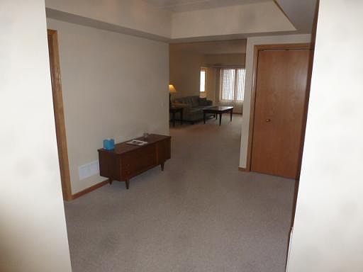 4th image of 13078 S Laurel Glen Ct #203