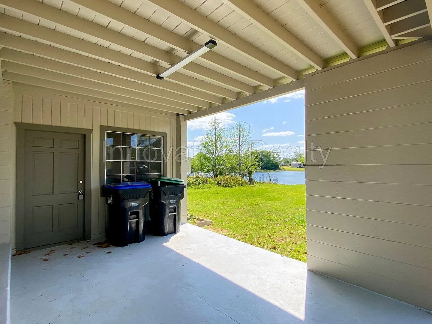 3 bed, 1.0 bath, 1093 sqft, $1,850 — Photo 3