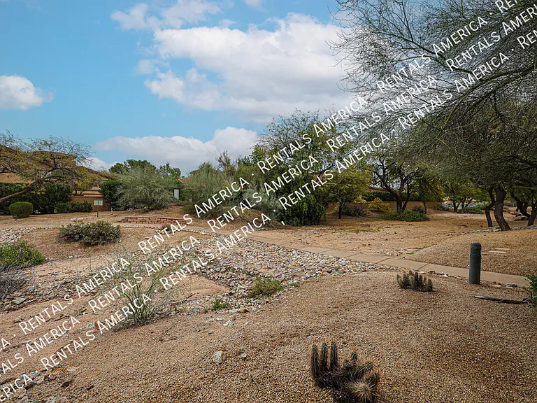 7402 E Hum Rd #16 — Photo 61