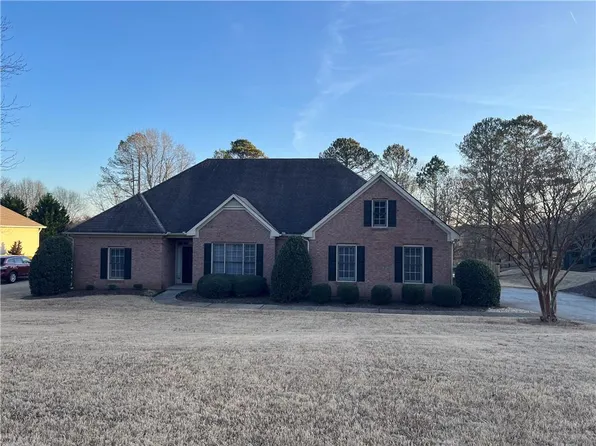6190 Ivey Hill Dr, Cumming, GA 30040