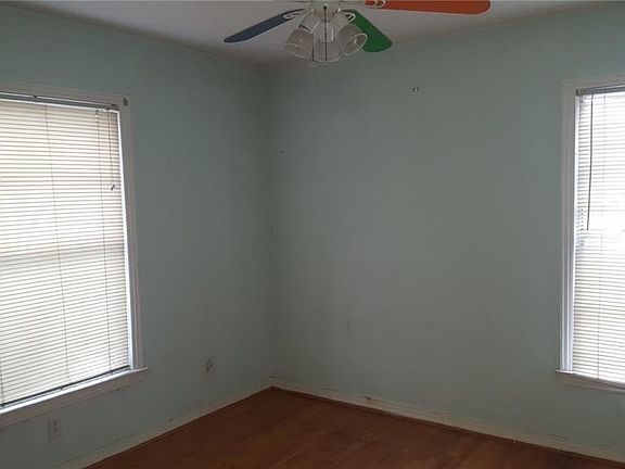 3rd image of 8726 Danville Dr