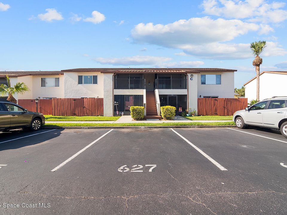 1st image of 627 Ridge Club Dr #14