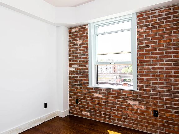 4th image of 25 Brooklyn Ave #3E