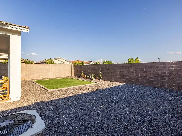 10209 E Thistle Ave — Photo 23