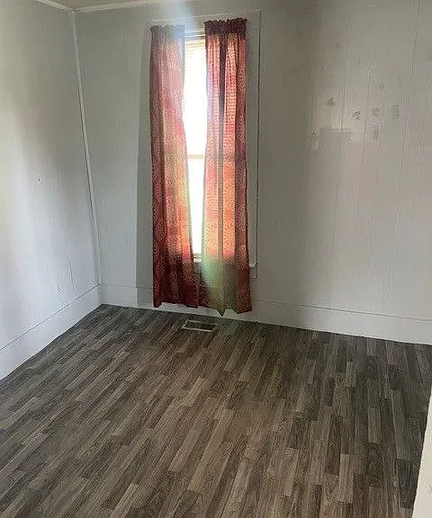 202 N Pleasant St #LOWER — Photo 7