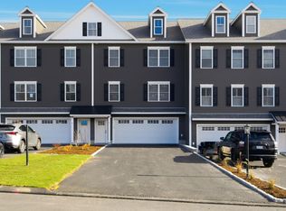 7 Elise Ave, Londonderry, NH 03053