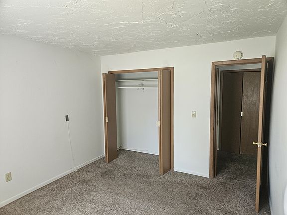 3rd image of 1221 Drury Ct #121