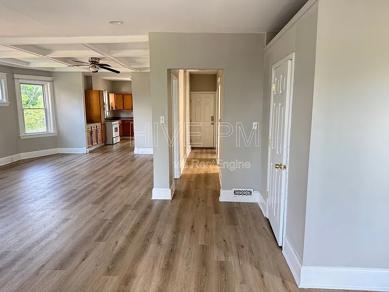 611 E Mitchell Ave #2 — Photo 6