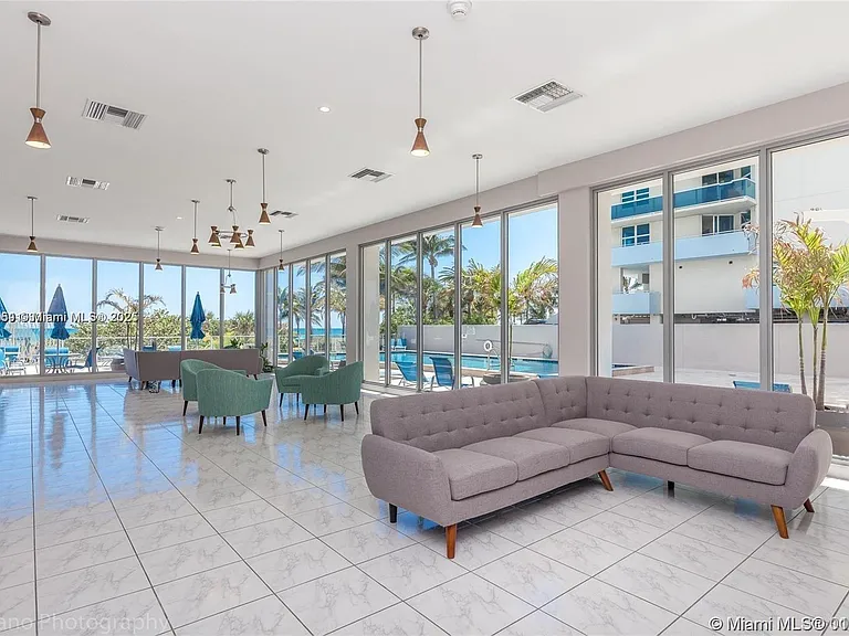 9225 Collins Ave #1006 — Photo 12