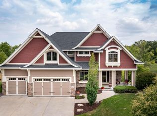 6290 Fountain Ln N, Maple Grove, MN 55369