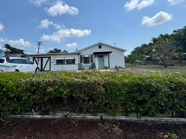130 66th St S, Saint Petersburg, FL 33707