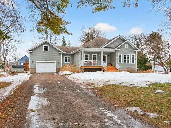 25 George St E, Westport, ON K0G 1X0