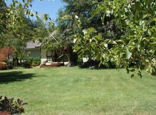 960 Slate Creek Rd, Wilderville, OR 97543