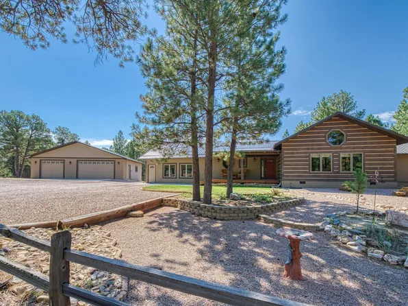 4 Ridge Rd, Moorcroft, WY 82721