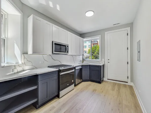 (undisclosed Address), Chicago, IL 60618