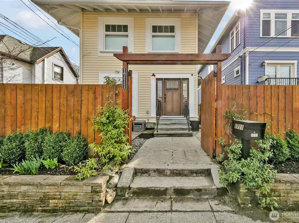 1711 E Marion Street, Seattle, WA 98122