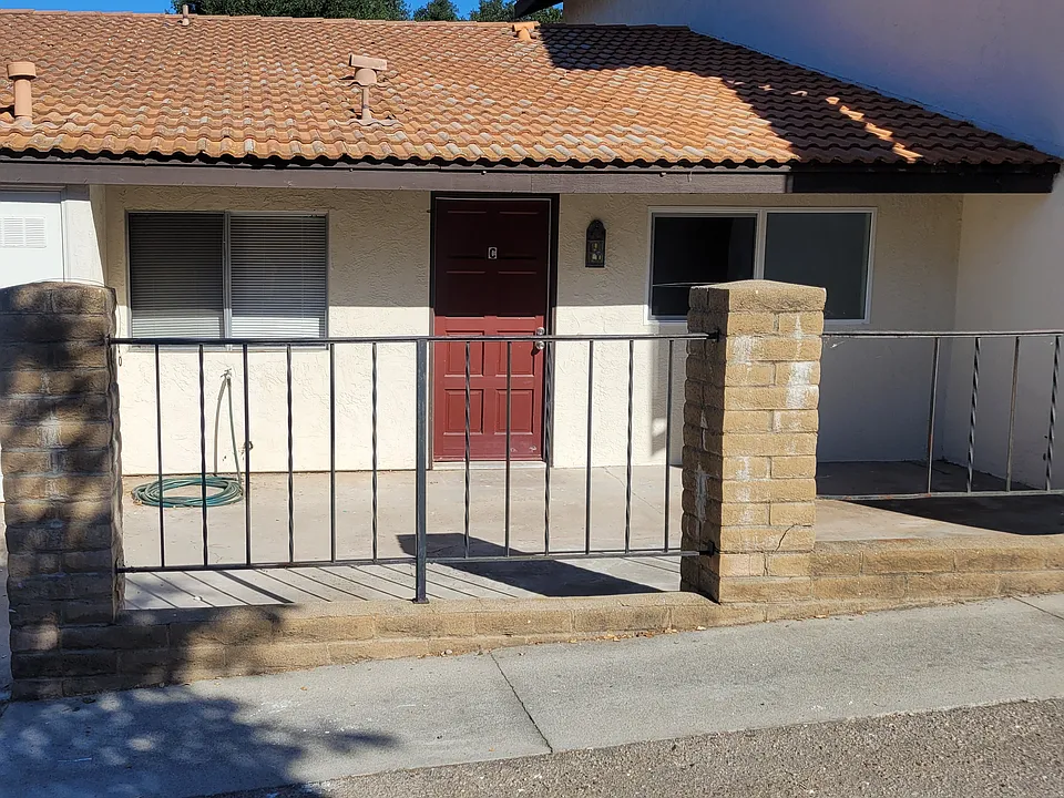 5425 Palma Ave #C