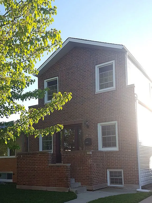 5838 S Oak Park Ave photo 1