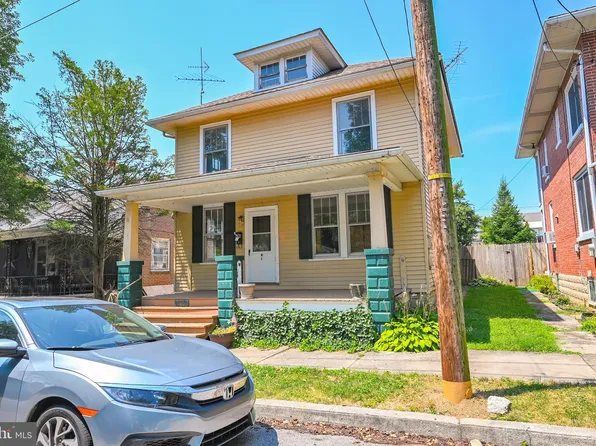 160 N Water St, Spring Grove, PA 17362