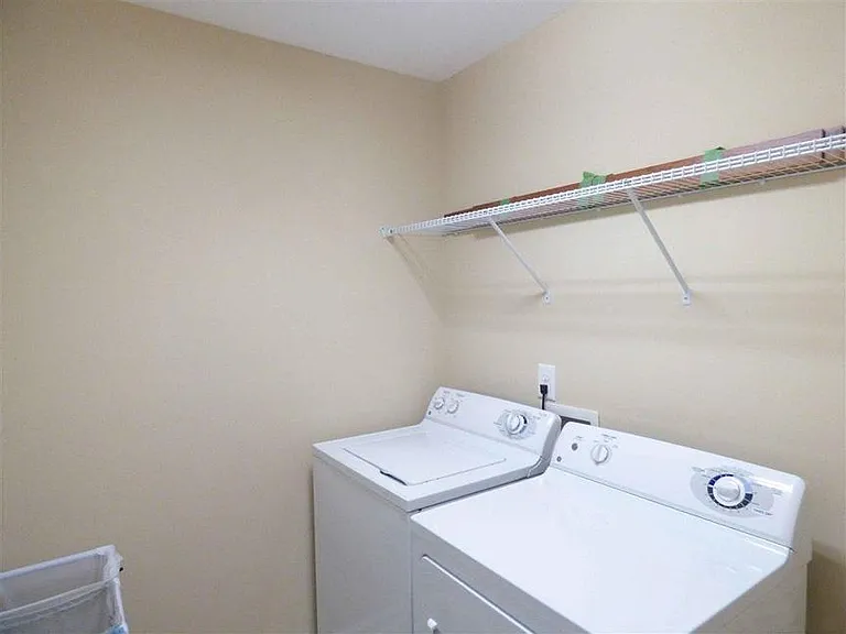 1622 Holly Grove Way — Photo 11