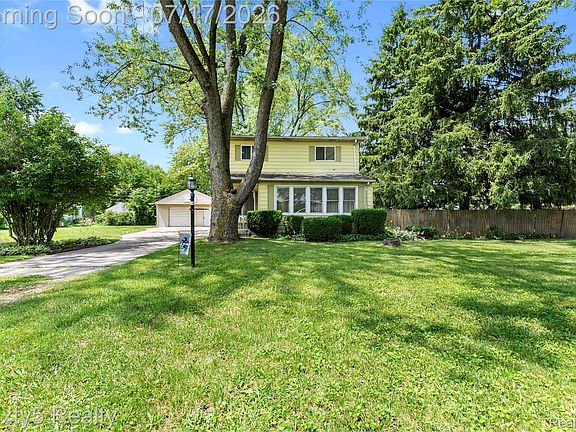 2nd image of 6732 Beech Daly Rd