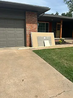 3 bed, 2.0 bath, 1492 sqft, $2,100 — Photo 2
