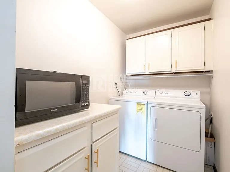 3470 S Poplar St #407 — Photo 18