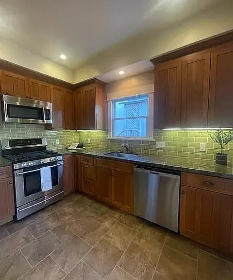 945 Paloma Ave #945 — Photo 10
