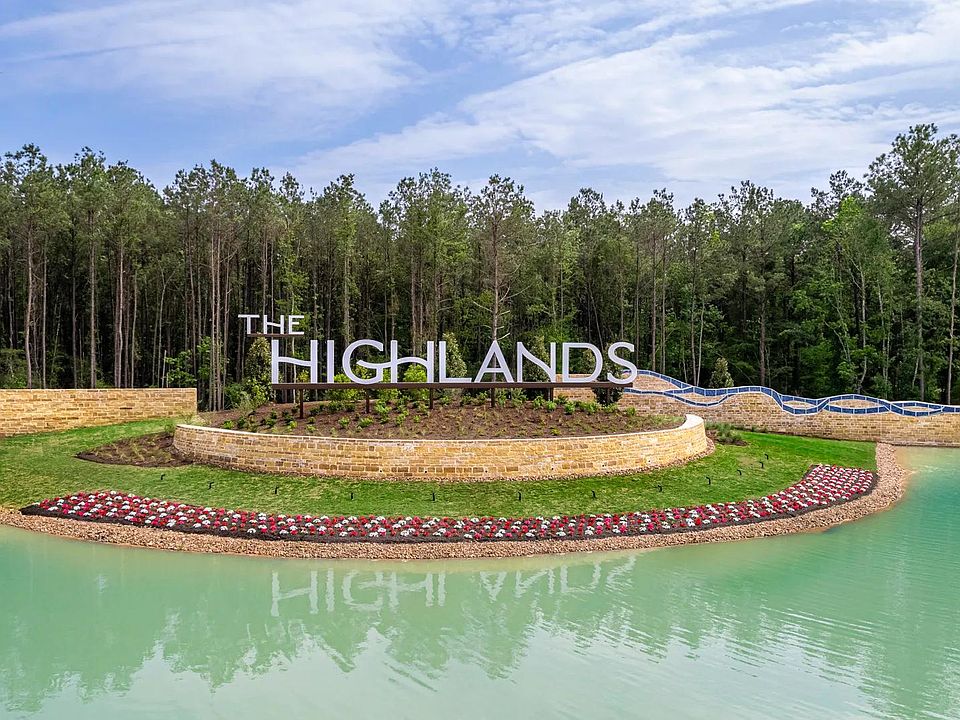 The Highlands Entrance