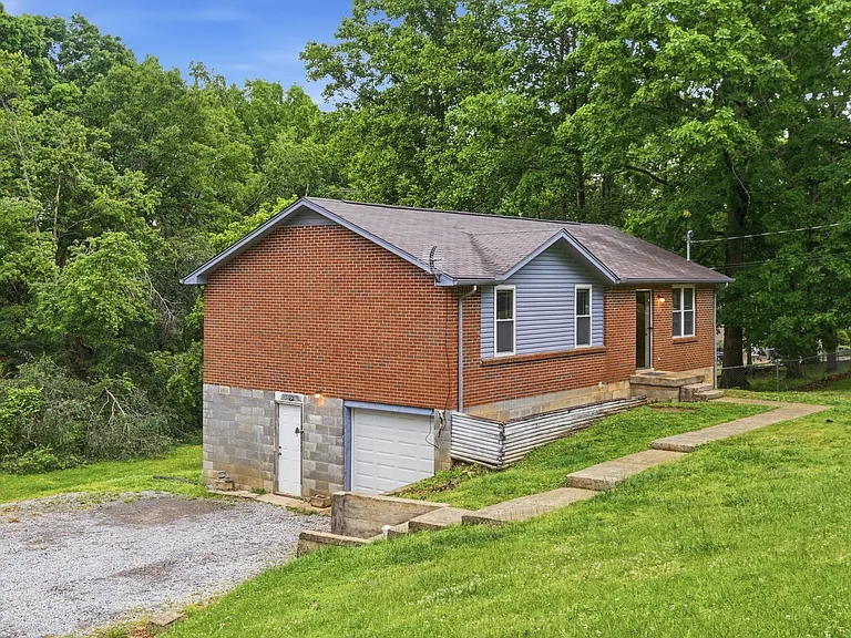 7222 Timberlane Dr — Photo 24