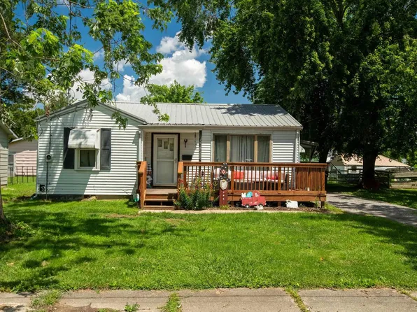 1013 Kirkpatrick St, Benton, IL 62812